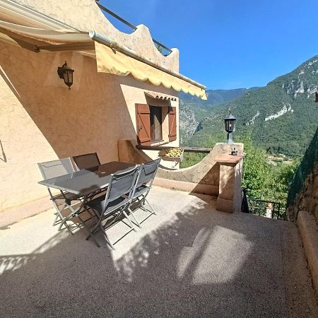 Appartement privatisé dans maison Utelle Extérieur photo