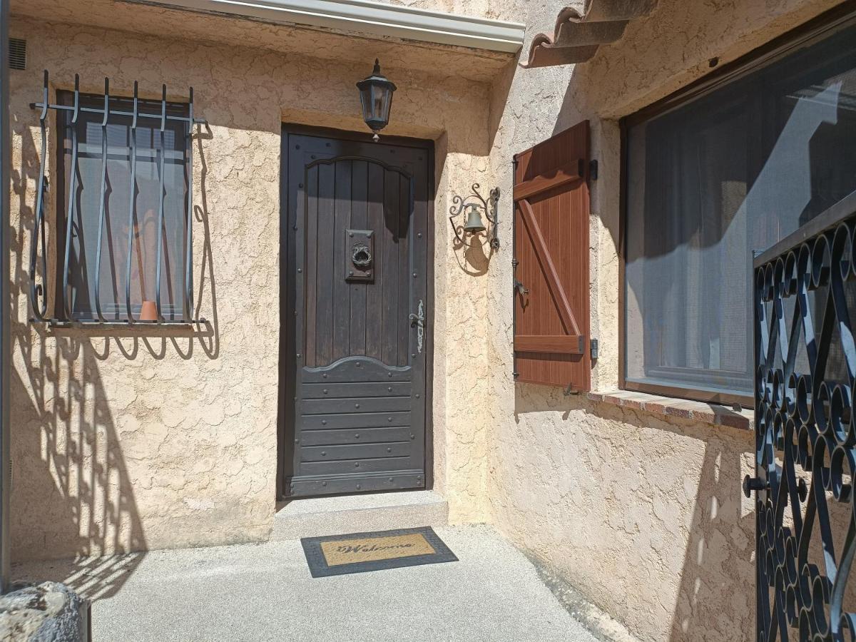 Appartement privatisé dans maison Utelle Extérieur photo